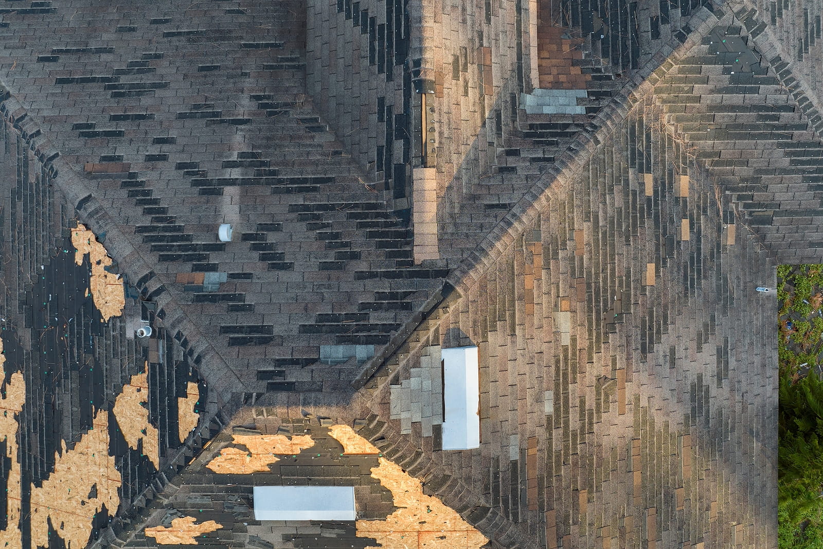 Windstorms Damage Asphalt Shingles